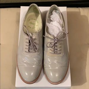 Gap 7.5 women’s shoe structured Oxford greycrystal